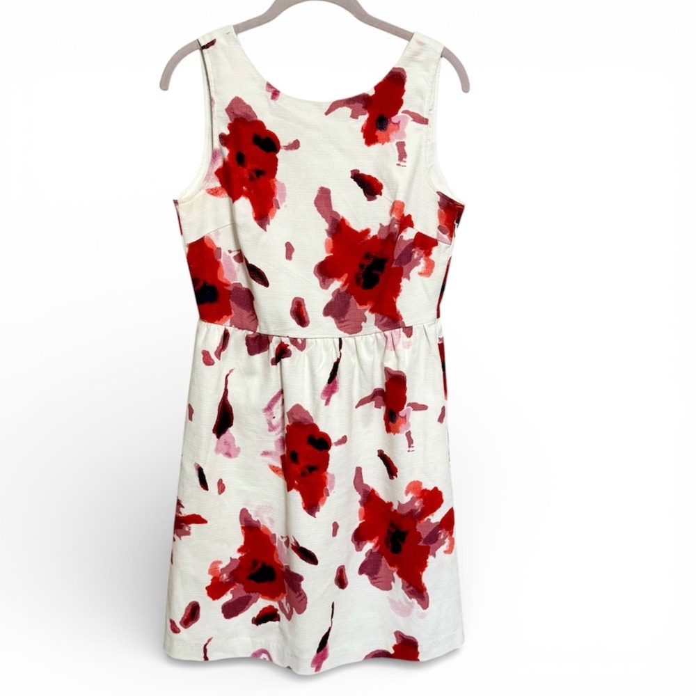 Dalia‎ White Red Floral Print Size-4 Sleeveless A-Line Dress Round Front V-Back